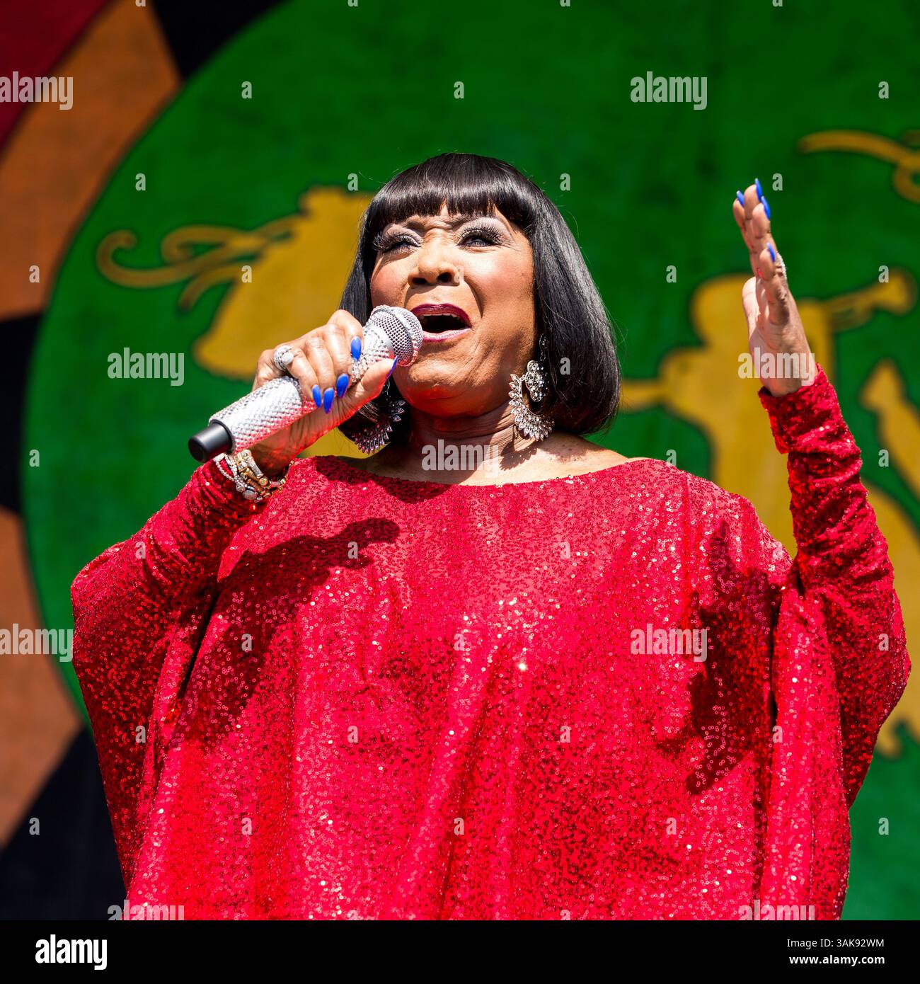 Mai 2017: New Orleans, Lousiana, USA S - PATTI LABELLE während des New Orleans Jazz & Heritage Festivals in New Orleans, Louisiana (Foto: © Daniel DeSlover via ZUMA Wire) Stockfoto