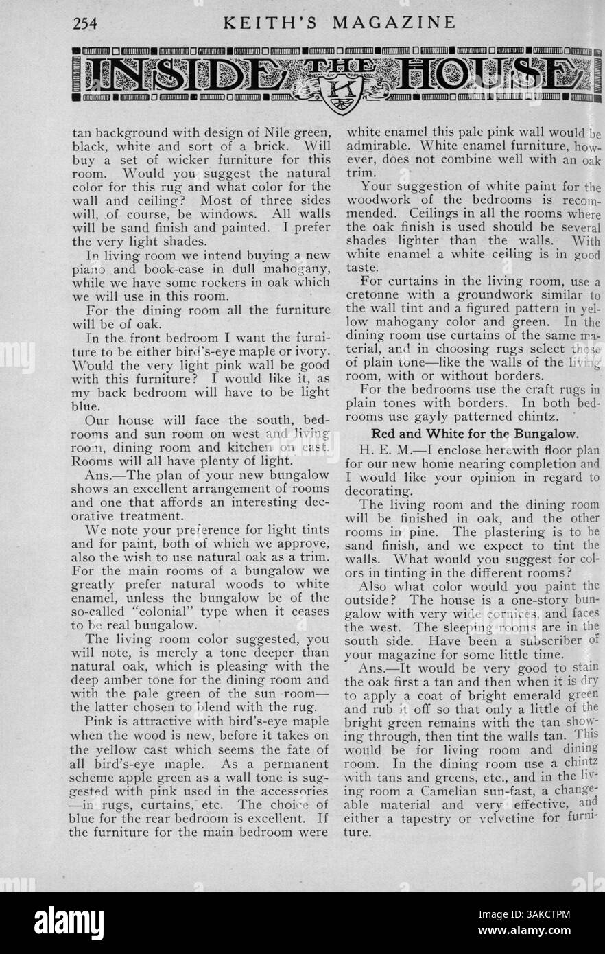 Keith’s Magazine, das 1918 vom Architekten Max L. Keith veröffentlicht wurde, beleuchtet Wohndesigns, Grundrisse und Baukosten für Häuser in verschiedenen Stilen. Es enthält Artikel über Wohnkultur, Inneneinrichtung und Landschaftsgestaltung sowie Pläne für Gebäude wie Kirchen und Schulen. Stockfoto