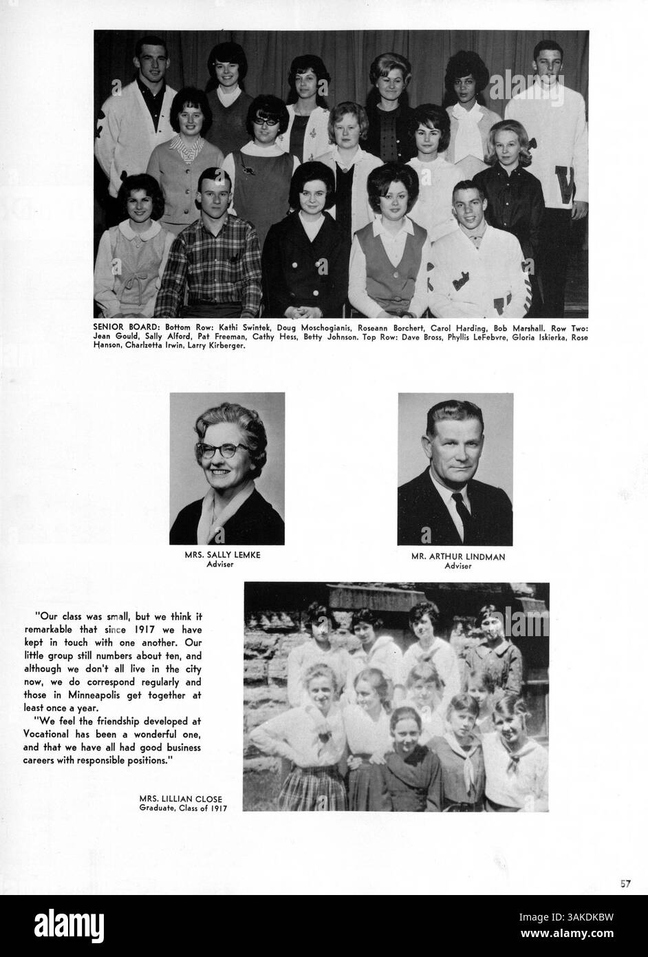 Dieses Jahrbuch dokumentiert das akademische Jahr 1963-1964 mit Schülern, Lehrern, außerschulischen Vereinen, Leichtathletik, und wichtige Ereignisse. Es beleuchtet die Geschichte und Beiträge der afroamerikanischen Zeit und bietet einen umfassenden Einblick in das Leben und die Leistungen der Studenten. Stockfoto