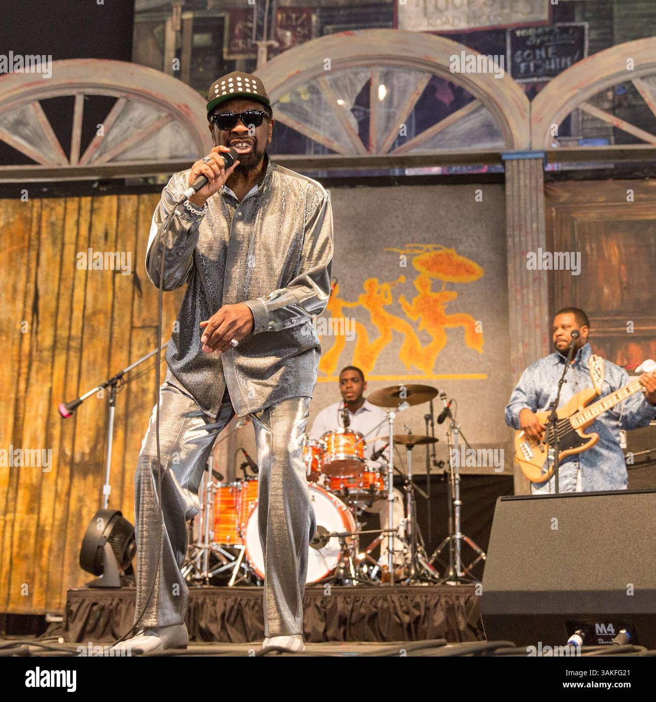 5. Mai 2017: New Orleans, Lousiana, USA S - WILLIAM BELL während des New Orleans Jazz & Heritage Festivals in New Orleans, Louisiana (Kreditbild: © Daniel DeSlover via ZUMA Wire) Stockfoto