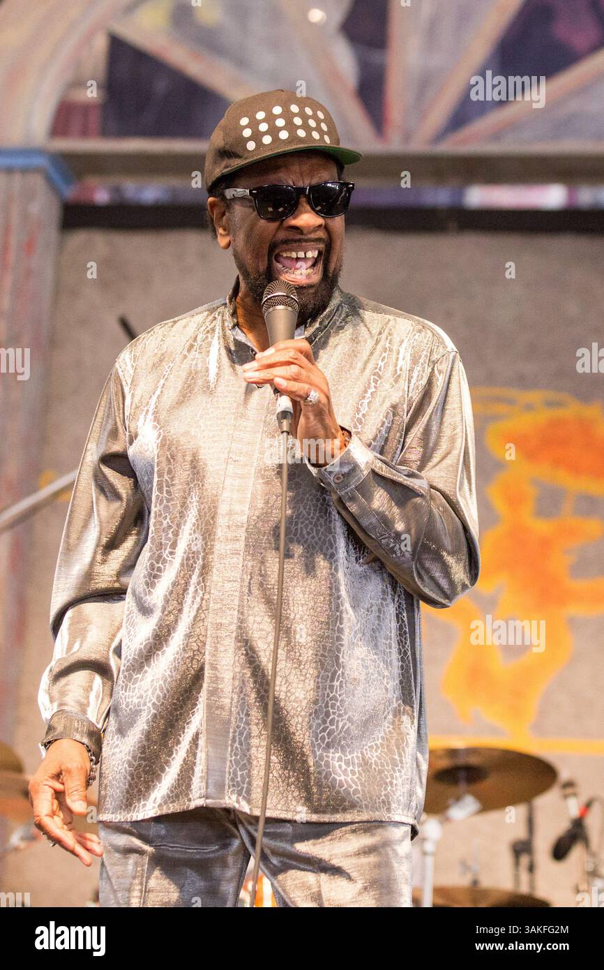 5. Mai 2017: New Orleans, Lousiana, USA S - WILLIAM BELL während des New Orleans Jazz & Heritage Festivals in New Orleans, Louisiana (Kreditbild: © Daniel DeSlover via ZUMA Wire) Stockfoto
