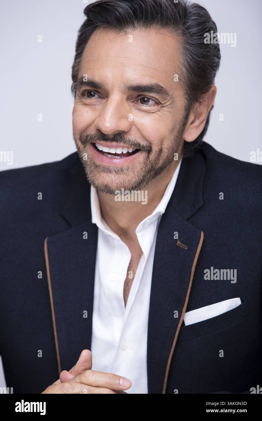 1. April 2017 – Hollywood, Kalifornien, USA – Eugenio Derbez wirbt für „How to be a Latin Lover“ Eugenio Gonaález Derbez (* 2. September 1961) ist ein mexikanischer Schauspieler, Komiker, Drehbuchautor, Schriftsteller, Unternehmer, Schauspieler, Schauspieler, Schauspieler, Schauspieler, Schauspieler und Schauspieler. Produzent und Regisseur. 2014 wurde er von Variety als der einflussreichste Hispanic-Mann der Welt anerkannt. Eugenio Derbez ist eine der einflussreichsten kreativen Kräfte in Lateinamerika und der anerkannteste Akteur unter der spanischsprachigen Bevölkerung in den USA. Sein Spielfilm Instructions Not Included, in dem er Regie führte, mitschrieb und in dem er die Hauptrolle spielte, wurde zum erfolgreichsten S Stockfoto