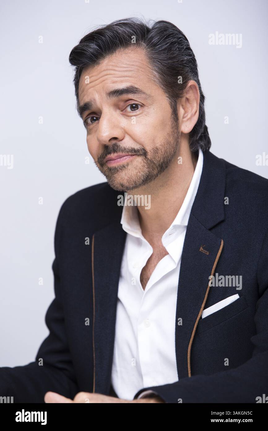 1. April 2017 – Hollywood, Kalifornien, USA – Eugenio Derbez wirbt für „How to be a Latin Lover“ Eugenio Gonaález Derbez (* 2. September 1961) ist ein mexikanischer Schauspieler, Komiker, Drehbuchautor, Schriftsteller, Unternehmer, Schauspieler, Schauspieler, Schauspieler, Schauspieler, Schauspieler und Schauspieler. Produzent und Regisseur. 2014 wurde er von Variety als der einflussreichste Hispanic-Mann der Welt anerkannt. Eugenio Derbez ist eine der einflussreichsten kreativen Kräfte in Lateinamerika und der anerkannteste Akteur unter der spanischsprachigen Bevölkerung in den USA. Sein Spielfilm Instructions Not Included, in dem er Regie führte, mitschrieb und in dem er die Hauptrolle spielte, wurde zum erfolgreichsten S Stockfoto