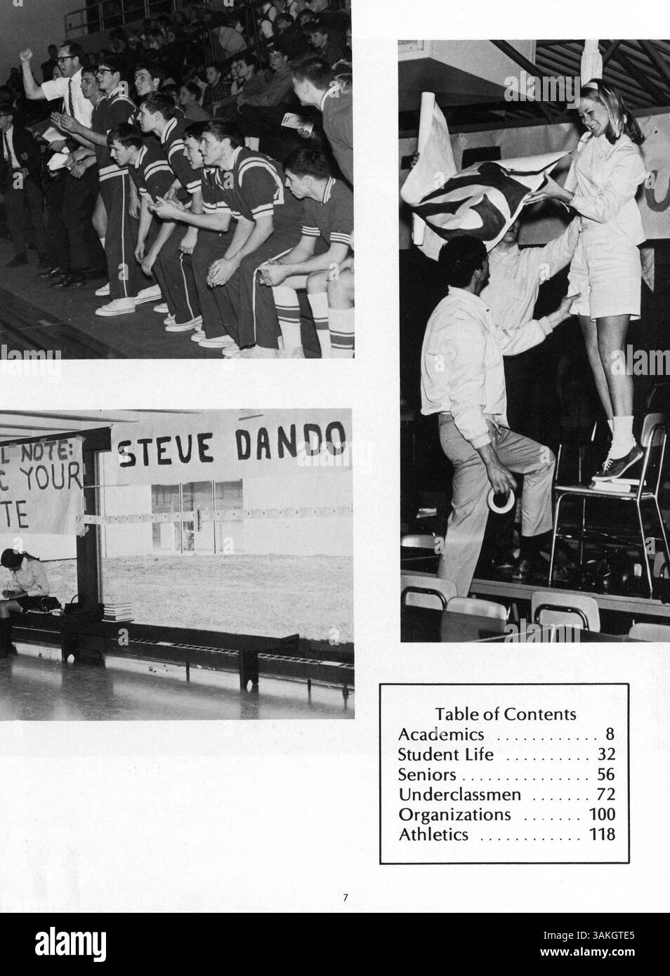 Das Jahrbuch 1969 der St. Anthony Village High School fängt das Wesen des Schülerlebens, der Vereine, der Leichtathletik, der Lehrkräfte und der bedeutenden Veranstaltungen während des Schuljahres 1968-1969 ein. Stockfoto