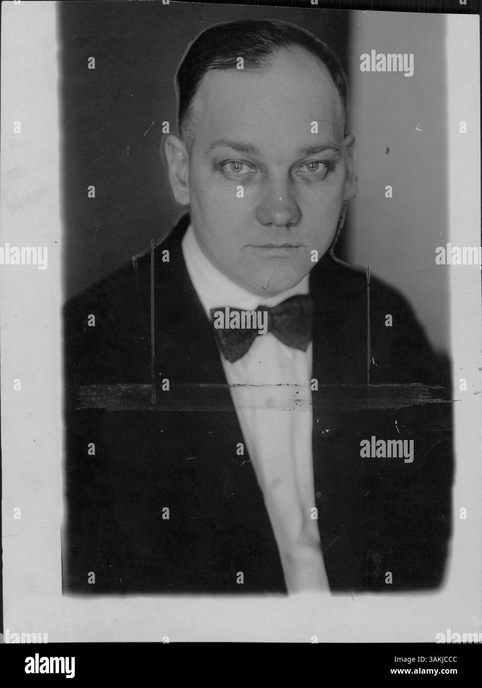 Art Johnson ist bekannt für seine Rolle als Manager der Bowlingbahnen im Minneapolis Athletic Club, einer prominenten Persönlichkeit in der lokalen Sportgemeinde. Stockfoto