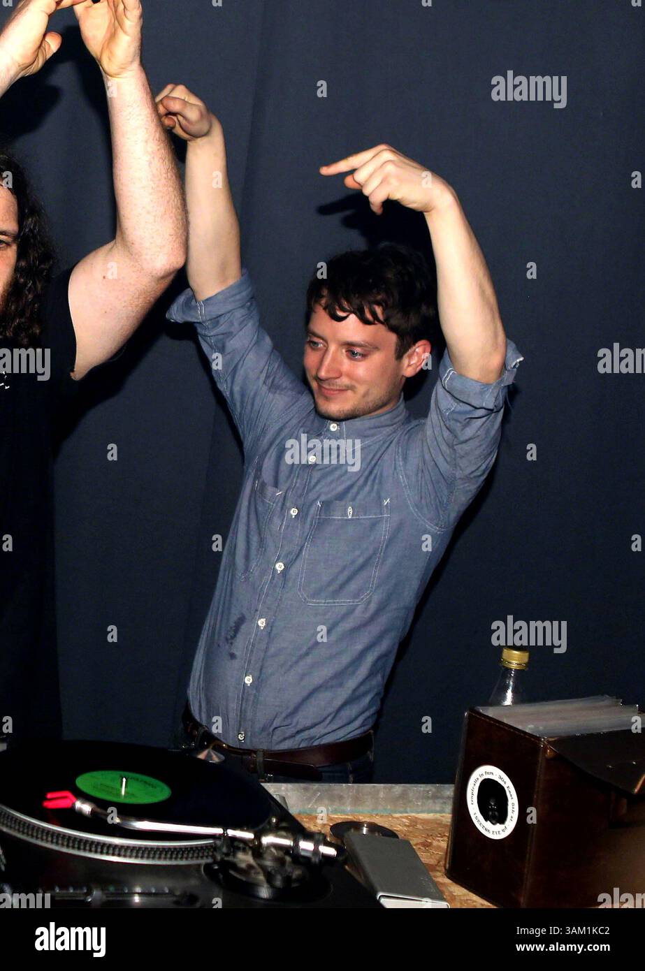 22. Februar 2014 - Kopenhagen, Dänemark - Elijah Wood DJing in einem Club am 22. Februar 2014 in Kopenhagen, Dänemark (Bild: © Famous/Ace Pictures/ZUMAPRESS.com) Stockfoto