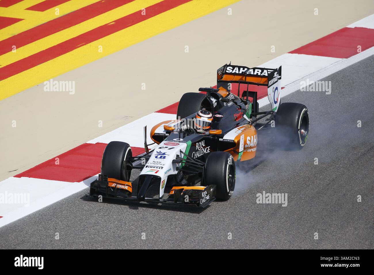 April 2014 - Manama, BAHRAIN, BAHRAIN - Nico HÃ¼lkenberg, (HUELKENBERG), DE, . Team Sahara Force India F1, Force Ind. VJM07, Mercedes-Benz PU106A,.BAHRAIN – Rennstrecke MANAMA, Shakir – 04/04/2014 – Formel 1, F1, Formel 1 – Bild zur Gebührenpflicht (Credit Image: © David McIntyre/ZUMAPRESS.com) Stockfoto