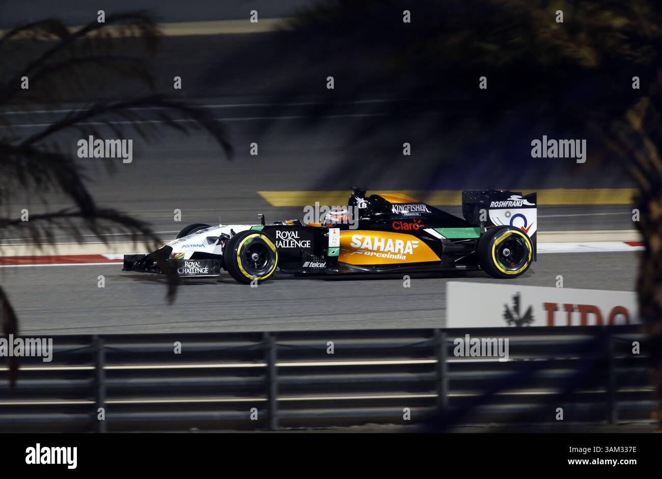 April 2014 - Manama, BAHRAIN, BAHRAIN - Nico HÃ¼lkenberg, (HUELKENBERG), DE, . Team Sahara Force India F1, Force Ind. VJM07, Mercedes-Benz PU106A,.BAHRAIN – Rennstrecke MANAMA, Shakir – 05/04/2014 – Formel 1, F1, Formel 1 – Bild zur Gebührenpflicht (Credit Image: © David McIntyre/ZUMAPRESS.com) Stockfoto