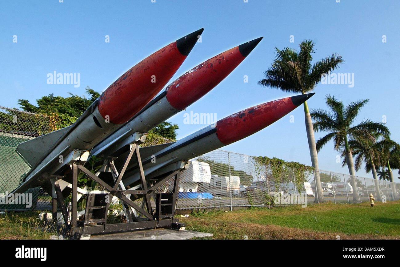 29. April 2005 - USA - KRT TRAVEL STORY SLUGGED: UST-OLDFLORIDA-SOUTHDADE KRT FOTO VON TIM CHAPMAN/MIAMI HERALD (SOUTH FLORIDA SUN-SENTINEL AND ORLANDO OUT) (Mai 30) in Florida City, Florida, kann man die verbliebene Misle Batterie sehen, die während der Misle-Krise von 1961 einst auf Kuba zeigte. (Mvw) 2005 (Bild: © Tim Chapman/mct/ZUMAPRESS.com) Stockfoto