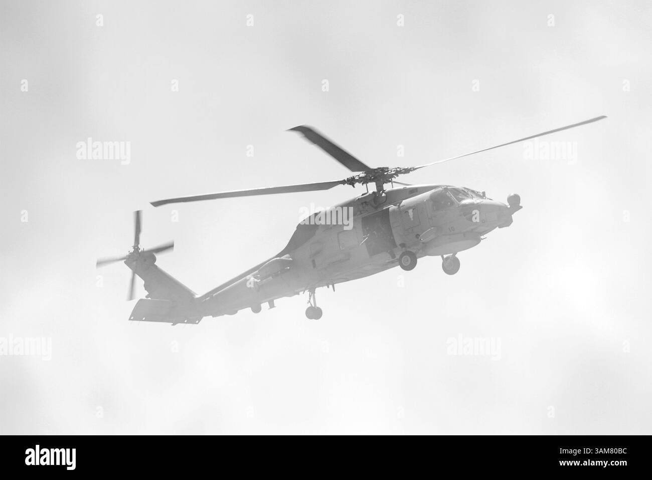 Militärische Trainingsmanöver. Infanterie, Luftfahrt und Marine Landung Stockfoto