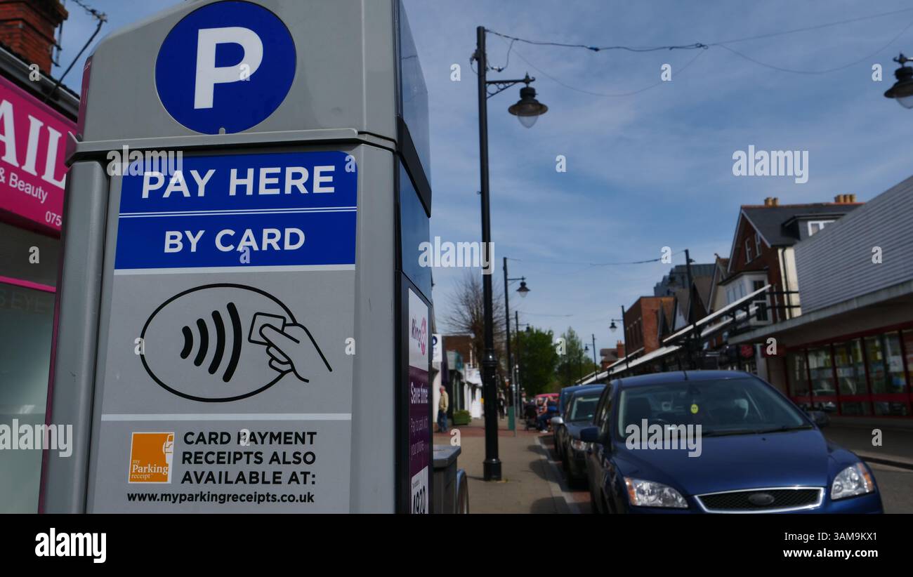 Parkuhr in der Hauptstraße in Eastleigh, Großbritannien Stockfoto