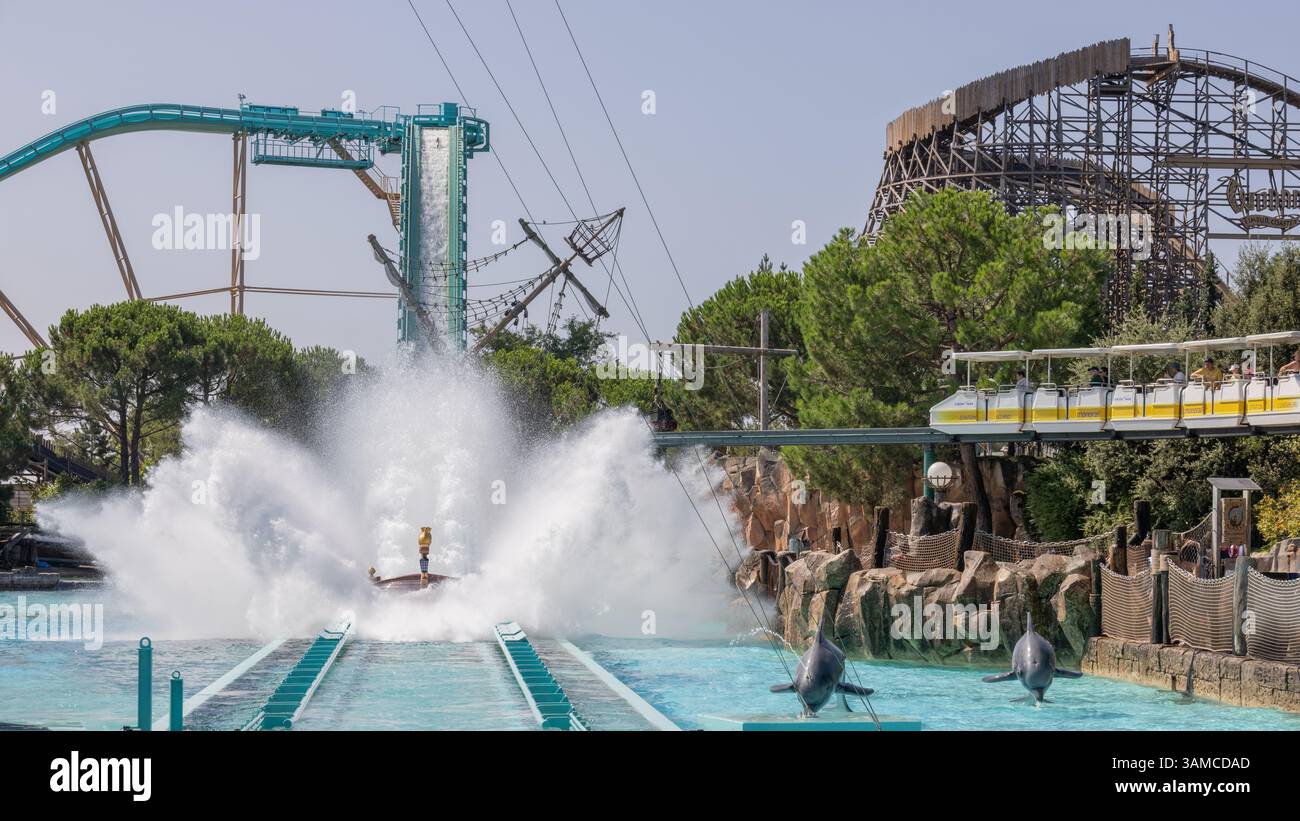 Europa Park Freizeitpark in Deutschland. Europäischer Vergnügungspark mit Achterbahnen. Stockfoto