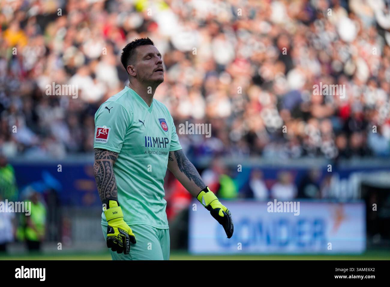 Bundesliga MD29: Kevin Müller, Eintracht Frankfurt gegen den 1. FC Heidenheim im Deutsche Bank Stadion, Frankfurt am Main. Stockfoto