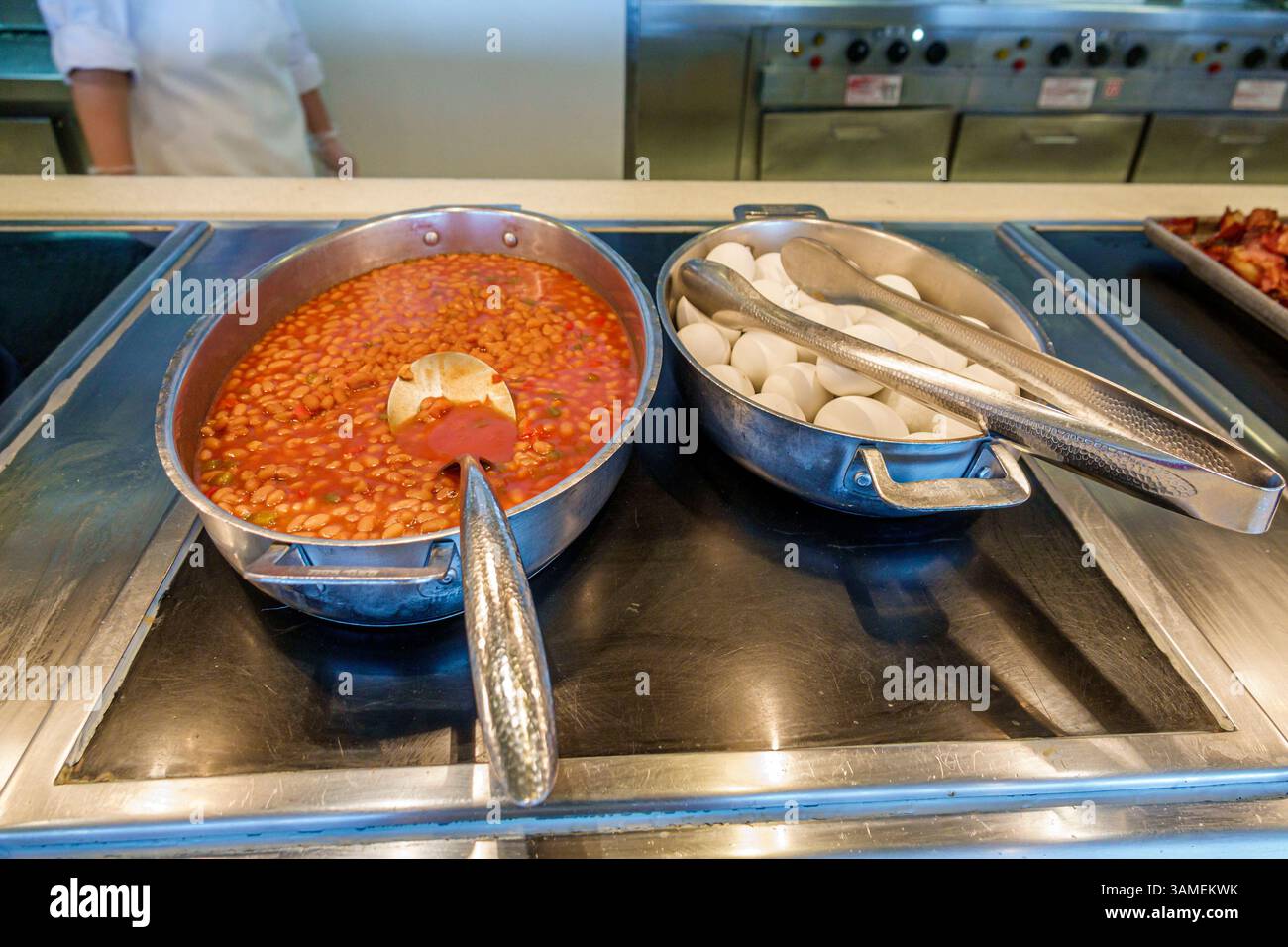 Bahamas, Norwegian Cruise Line NCL Breakaway Schiff 11-tägige Route in der östlichen Karibik, an Bord im Inneren, das Garden Cafe Buffet Restaurant, Selbstbedienung Stockfoto