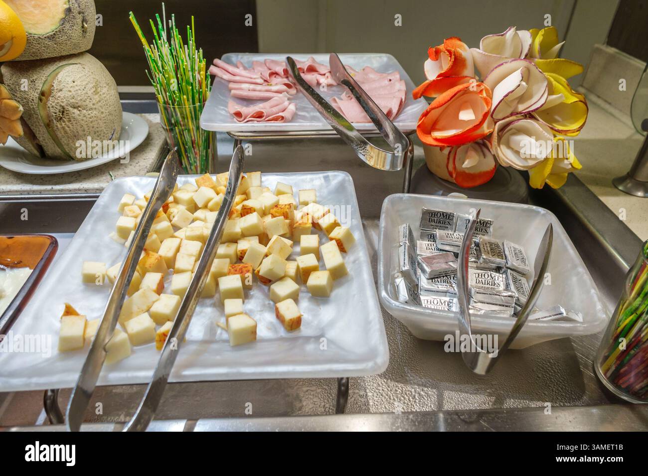 Great Stirrup Cay die Bahamas, Norwegian Cruise Line NCL Breakaway Schiff 11-tägige Route in der östlichen Karibik, an Bord im Inneren, Garden Cafe Buff Stockfoto