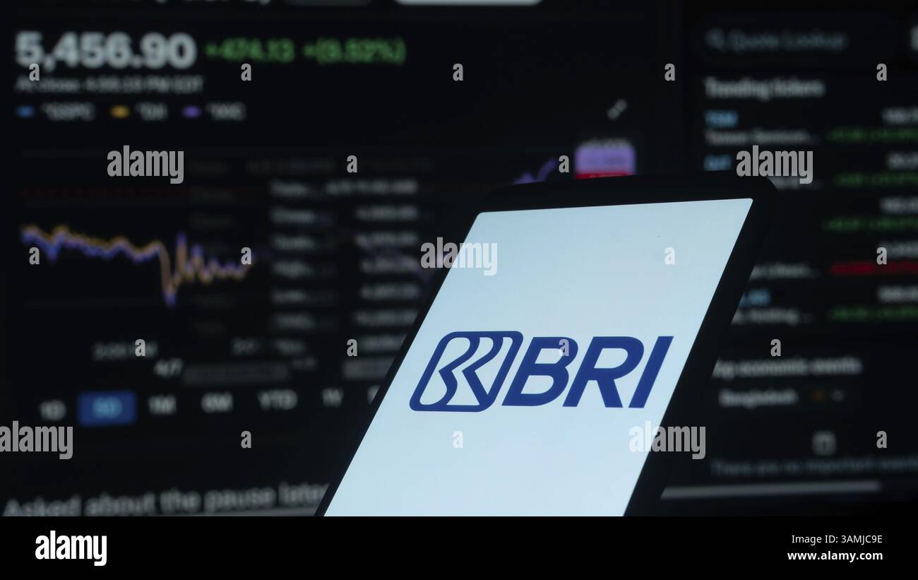 BRI oder Bank Rakyat Indonesia, BRI Financial Services wurde am 10. April 2025 in Dynamic Market Data-Dhaka, Bangladesch, ausgestellt Stockfoto