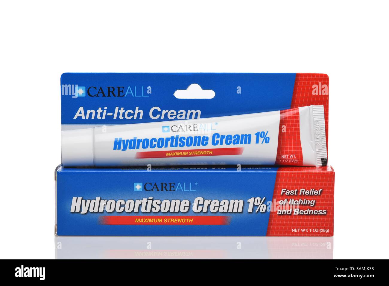 IRVINE, KALIFORNIEN - 10. April 2025: Eine Tube CareAll Hydrocortison Cream. Stockfoto