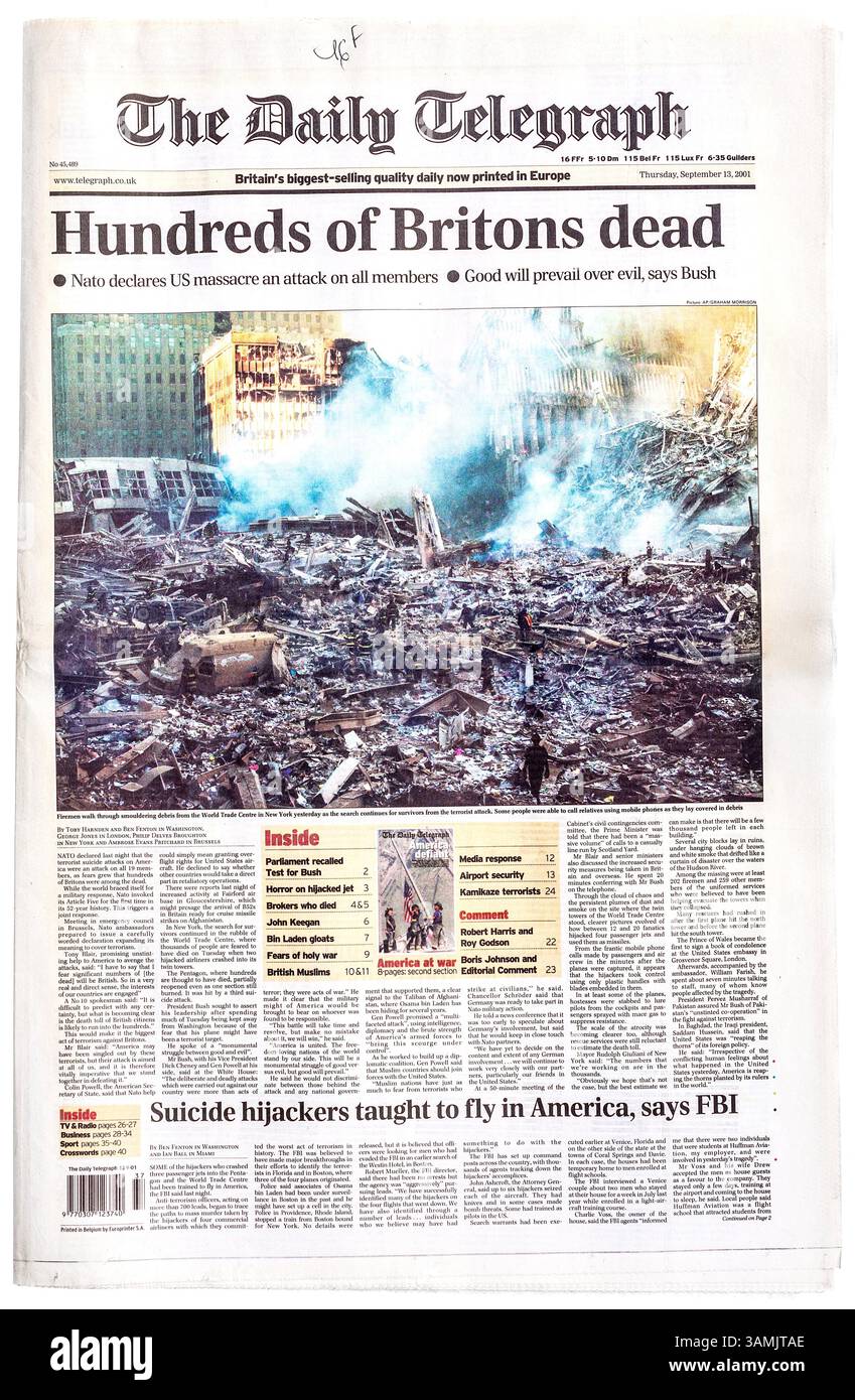 Titelseite von „The Daily Telegraph“ vom 13. September 2001, in dem der Terroranschlag auf das World Trade Center „Twin Towers“ in New York, USA, dargestellt wird. Stockfoto