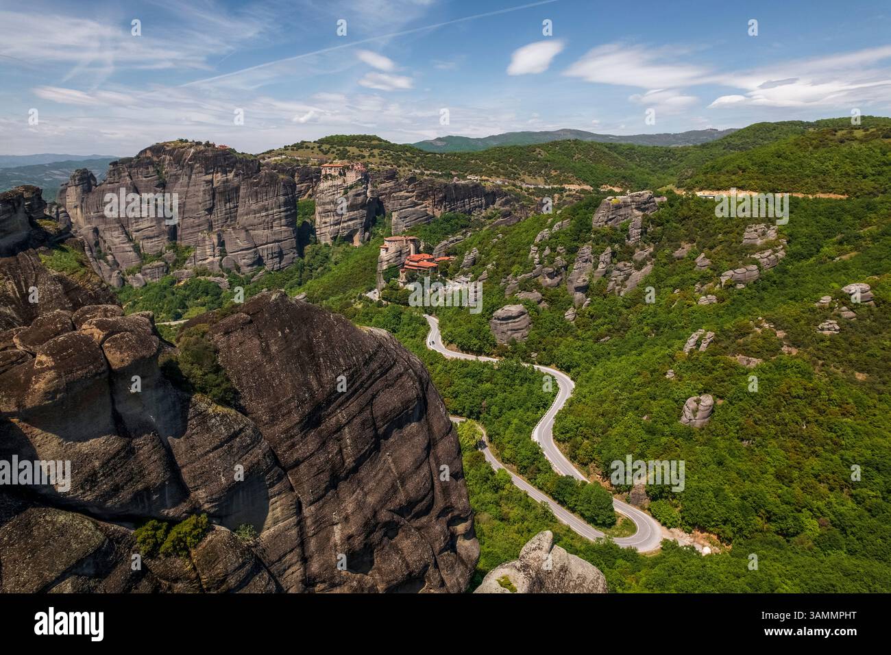 Luftaufnahme des Heiligen Klosters Rousanos in Meteora, Trikala, Thessalien, Griechenland. Stockfoto