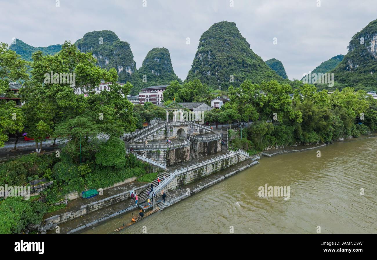 Luftaufnahme der Guilin Mountains, China Stockfoto