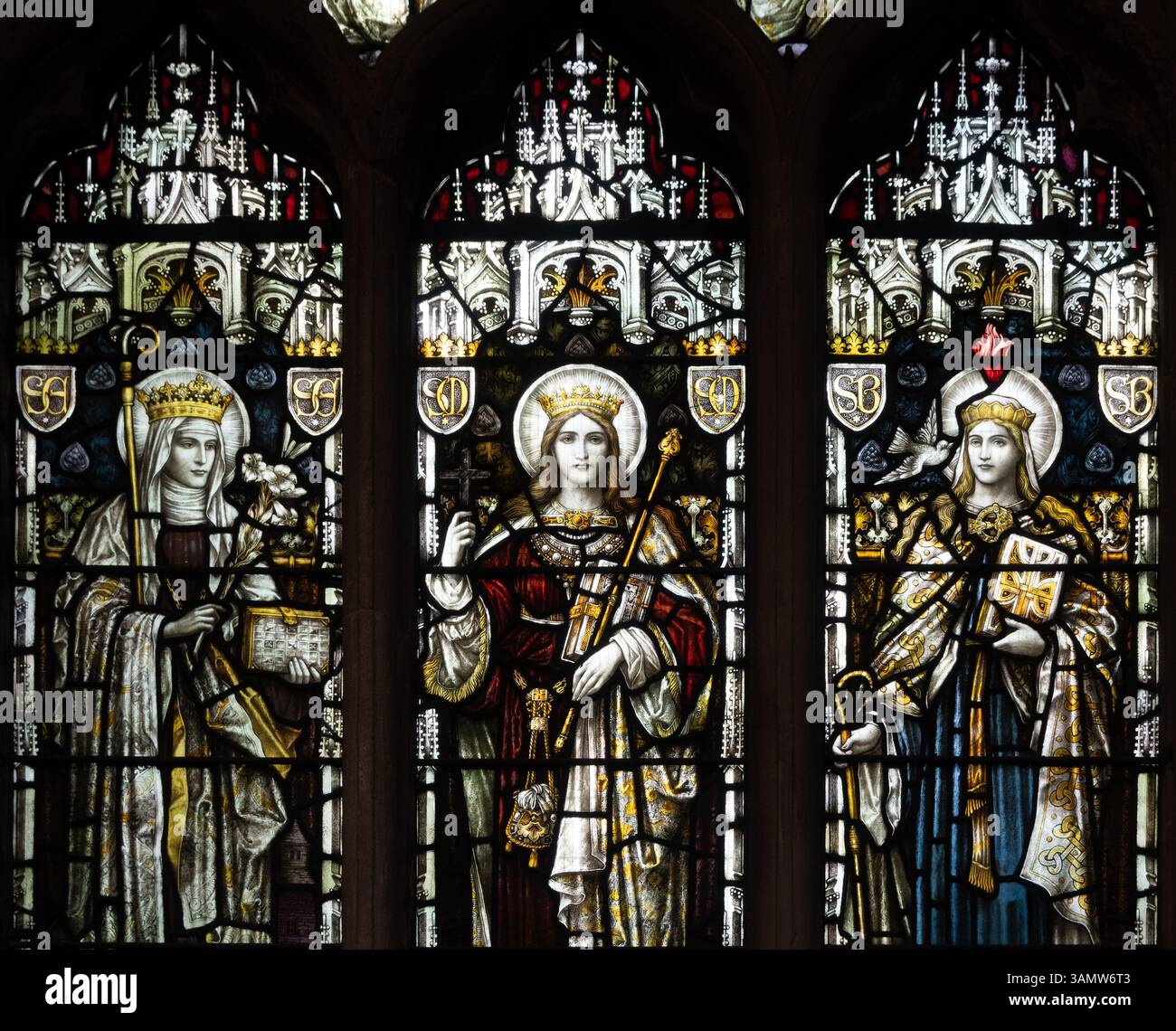 Heilige Etheldreda, Margaret and Bride Buntglas, Holy Trinity Church, Stratford-upon-Avon, Warwickshire, England, UK Stockfoto