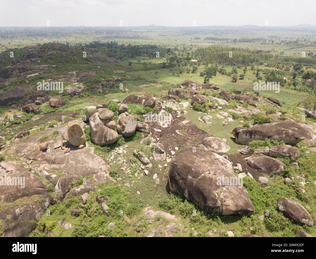 Luftaufnahme der Felsen in Butebo, Uganda. Stockfoto