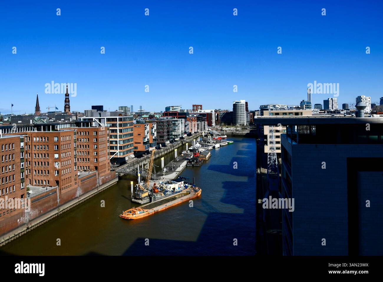 Zollkanal in Hamburg Stockfoto