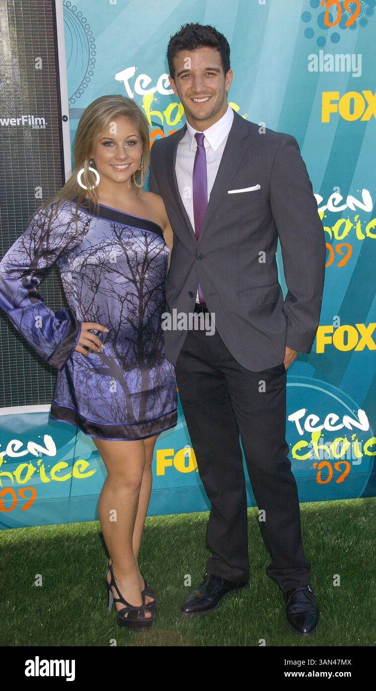 August 2009 - Los Angeles, Kalifornien, USA - Olympiasieger SHAWN JOHNSON und TÄNZERIN MARK BALLAS bei den Teen Choice Awards 2009 - Ankünfte im Universal Amphitheater, Los Angeles (Bild: ZUMApress.com) Stockfoto