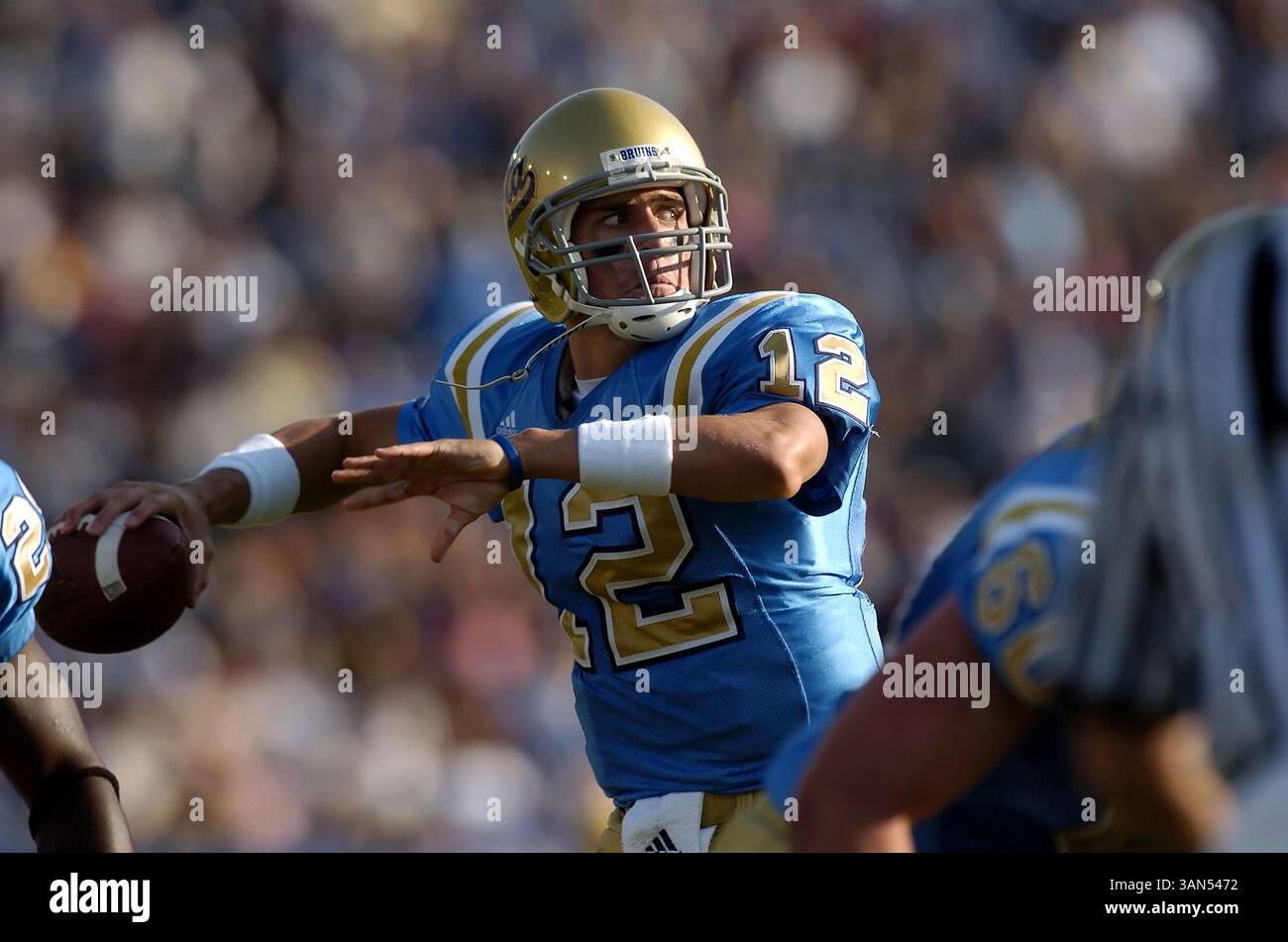 7. Oktober 2006: Patrick Cowan von der UCLA während des Pac 10 Spiels zwischen den Arizona Wildcats und den UCLA Bruins im Rose Bowl in Pasadena, KALIFORNIEN (Bild: © John Green/Cal Sport Media) Stockfoto