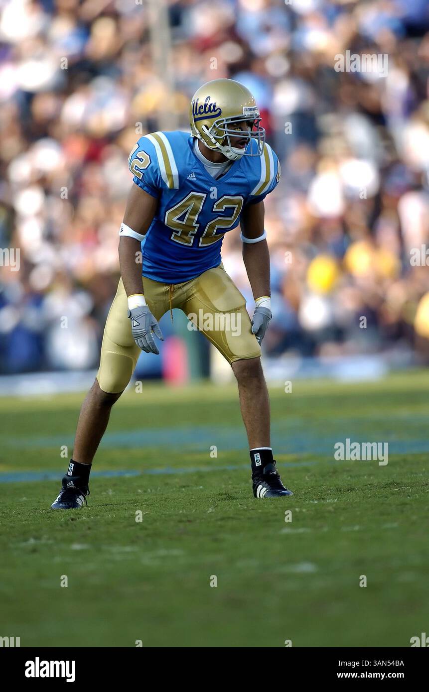 7. Oktober 2006: Aaron Whittington von der UCLA während des Pac 10 Spiels zwischen den Arizona Wildcats und den UCLA Bruins im Rose Bowl in Pasadena, KALIFORNIEN (Foto: © John Green/Cal Sport Media) Stockfoto