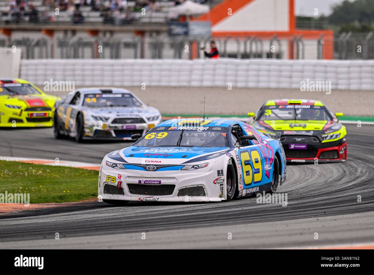 Valencia, Valencia, Spanien. April 2025. 69 BLEEKEMOLEN SEBASTIAAN (NLD) Team Bleekemolen nahm am 13. April 2025 an den NASCAR pro Rennen auf der Rennstrecke CHESTE in Valencia Teil. (Kreditbild: © Oscar Manuel Sanchez/ZUMA Press Wire) NUR REDAKTIONELLE VERWENDUNG! Nicht für kommerzielle ZWECKE! Stockfoto