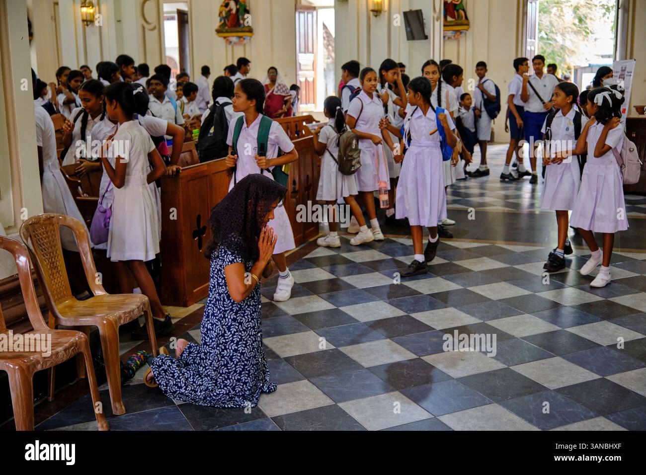 Sri Lanka, Westprovinz, Bezirk Gampaha, Negombo, Sonntagsmesse in der Marienkirche Stockfoto