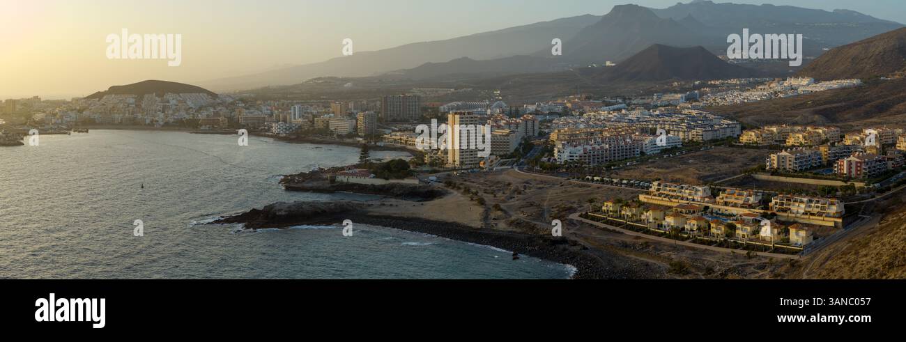 Luftaufnahme von Los Cristianos, Teneriffa, Kanarischen Inseln, Spanien. Stockfoto