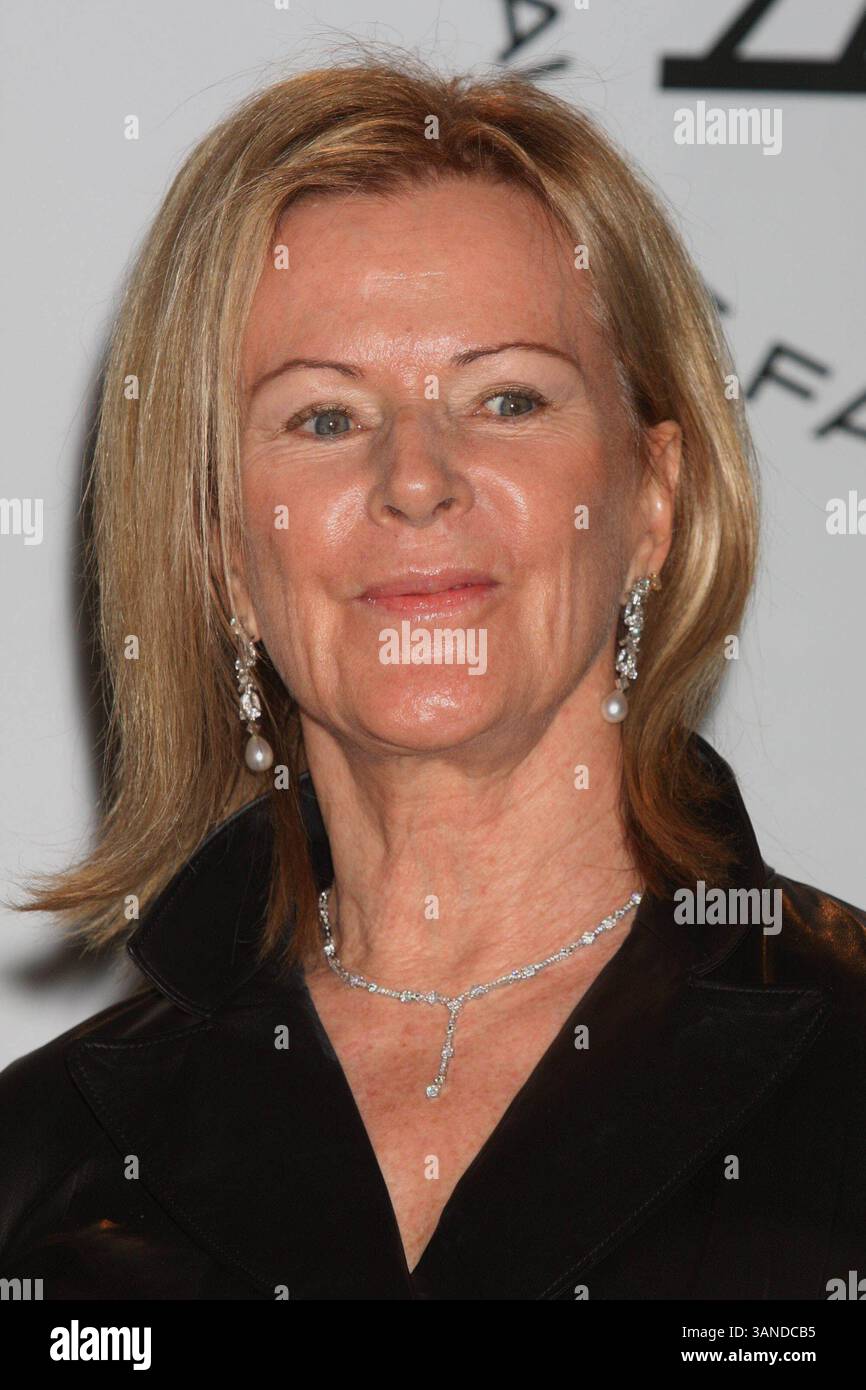 15. März 2010 - New York, New York, Vereinigte Staaten - ANNI-FRID ''FRIDA'' LYNGSTAD, PRINSESSAN REUSS von ABBA bei der 25. Jährlichen Einführungszeremonie der Rock and Roll Hall of Fame Foundation im Waldorf-Astoria in New York City am 15. März 2010. 2010..K64883HMc(Bild: © Henry McGee/Globe Photos/ZUMApress.com) Stockfoto