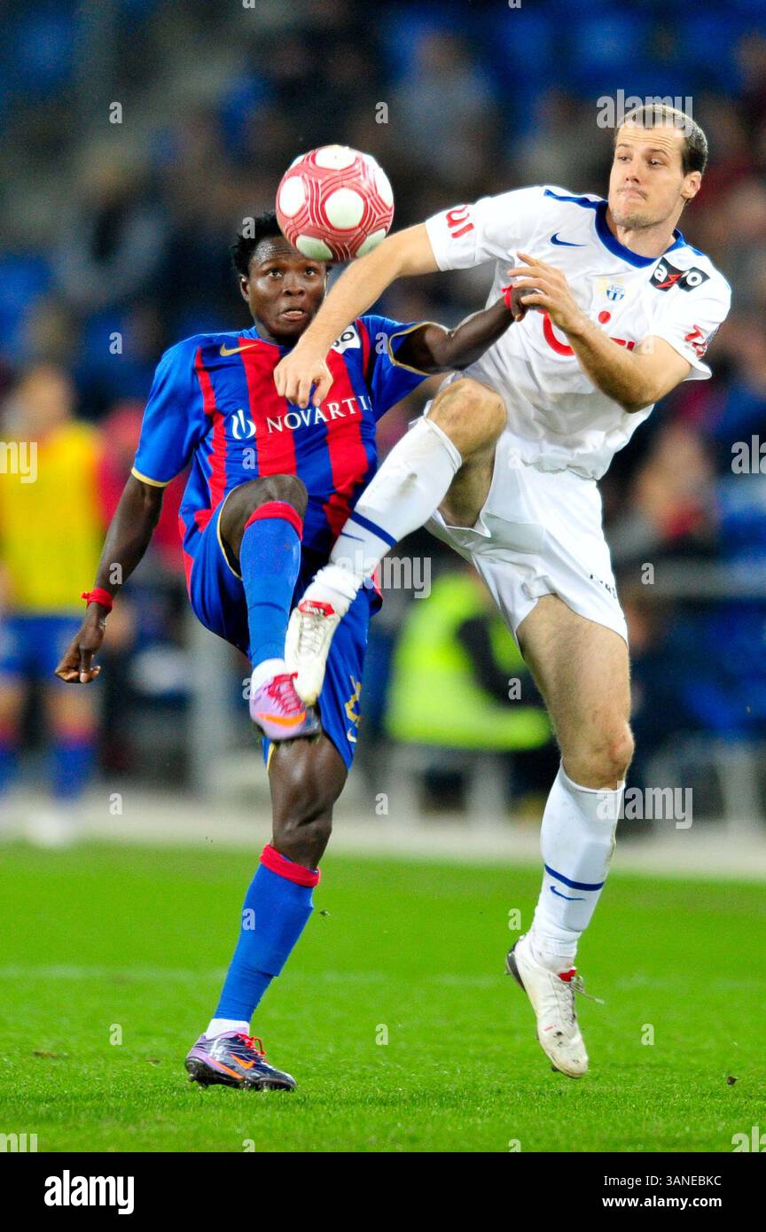 24. März 2010: Beim Spiel der Axpo League im St. Jacob Park in Basel kämpft der FC Basel gegen den FC Zürich. Das Spiel endete mit 4:1. (Bild: © John Middlebrook/Cal Sport Media/ZUMApress.com) Stockfoto