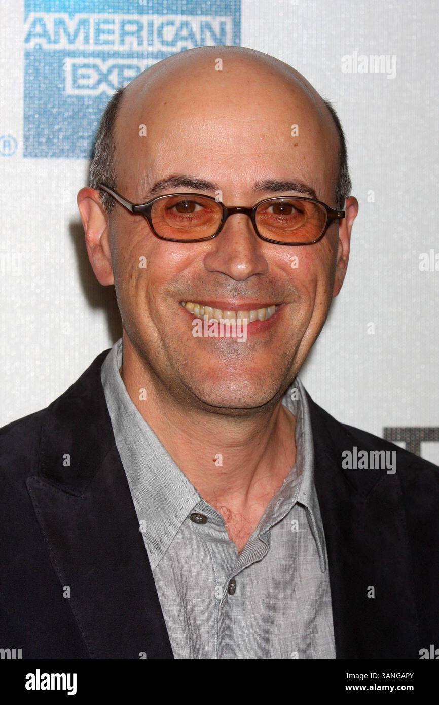24. April 2010 – New York, New York, USA – der Schriftsteller und Regisseur RICHARD LEVINE kommt am 24. April 2010 zur Premiere von „Every Day“ im BMCC/TPAC Theater in New York City. 2010...K64661HMc.(Bild: © Henry McGee/Globe Photos/ZUMApress.com) Stockfoto