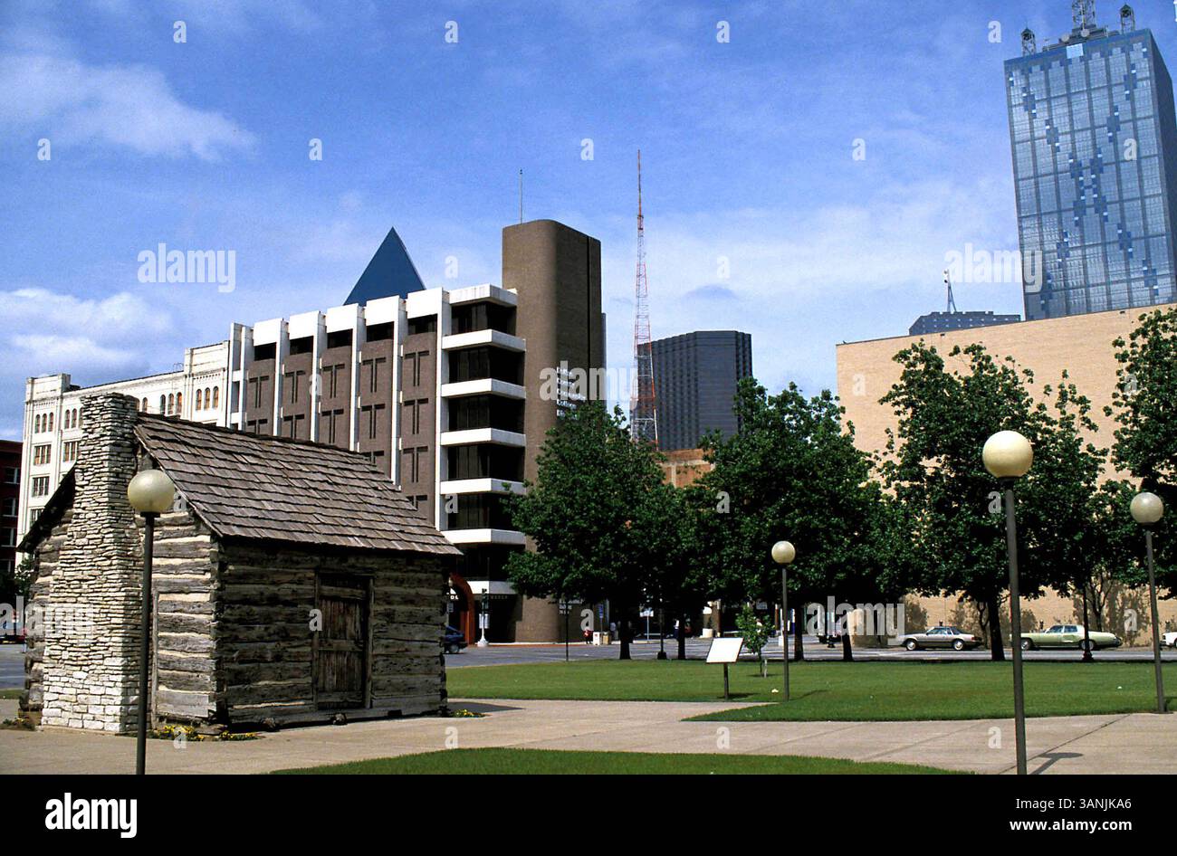 APRIL 2011 - R07432.DALLAS, TEXAS. MARDIE HOLTON/(Bild: © Globe Photos/ZUMAPRESS.com) Stockfoto