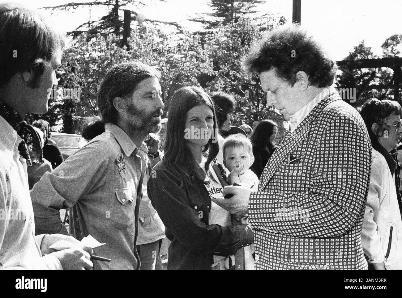 21. Juni 2011: SUSAN ST JAMES mit ihrem Ehemann Tom Lucas mit ihrem Baby auf der PET Party zu Hause von Jack Ryan. Die Potsdamer Amory befindet sich auf der rechten Seite. Foto von PT- Photo, inc (Kreditbild: © Globe Photos/ZUMAPRESS.com) Stockfoto