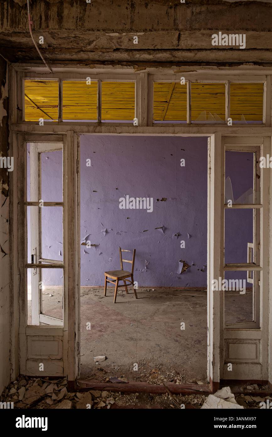 Lyubymivtsi, Oblast Cherson, Ukraine, UA - Zerstoerte Dorfschule Lyubymivtsi 02.08.2023, Lyubymivtsi, Ukraine, UA - Zerstoerte Dorfschule Lyubymivtsi. Oblast Lyubymivtsi Cherson Ukraine *** Lyubymivtsi, Oblast Cherson, Ukraine, UA zerstörte Dorfschule Lyubymivtsi 02 08 2023, Lyubymivtsi, Ukraine, UA zerstörte Dorfschule Lyubymivtsi Lyubymivtsi Cherson Oblast Ukraine Stockfoto