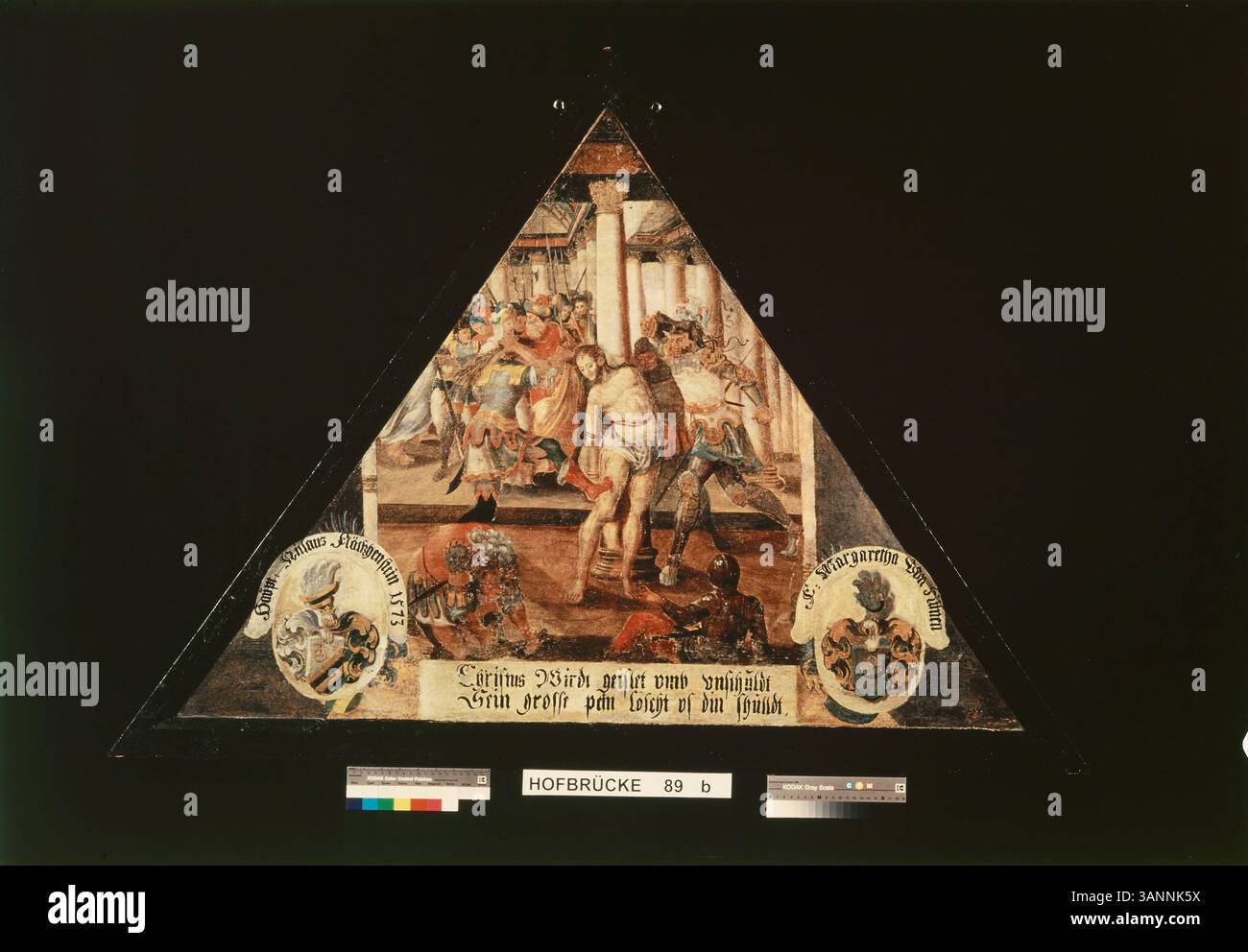 Die Geißelung des Christus-Gemäldes zeigt den Moment, in dem Jesus vor seiner Kreuzigung gegeißelt wird, ein wichtiger Teil der Passionsgeschichte. Das Gemälde zeigt das physische Leiden Christi und die Grausamkeit seiner Verfolger. Sie befindet sich im Stadtarchiv Luzern. Stockfoto