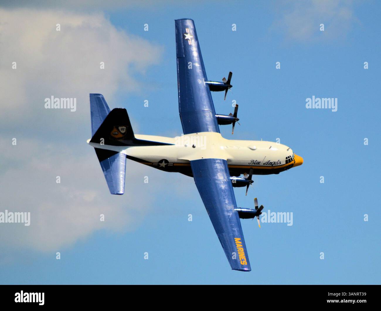 USMC /USN Blue Angels 'Fat Albert' C-130 Turboprop-Flugzeug Stockfoto