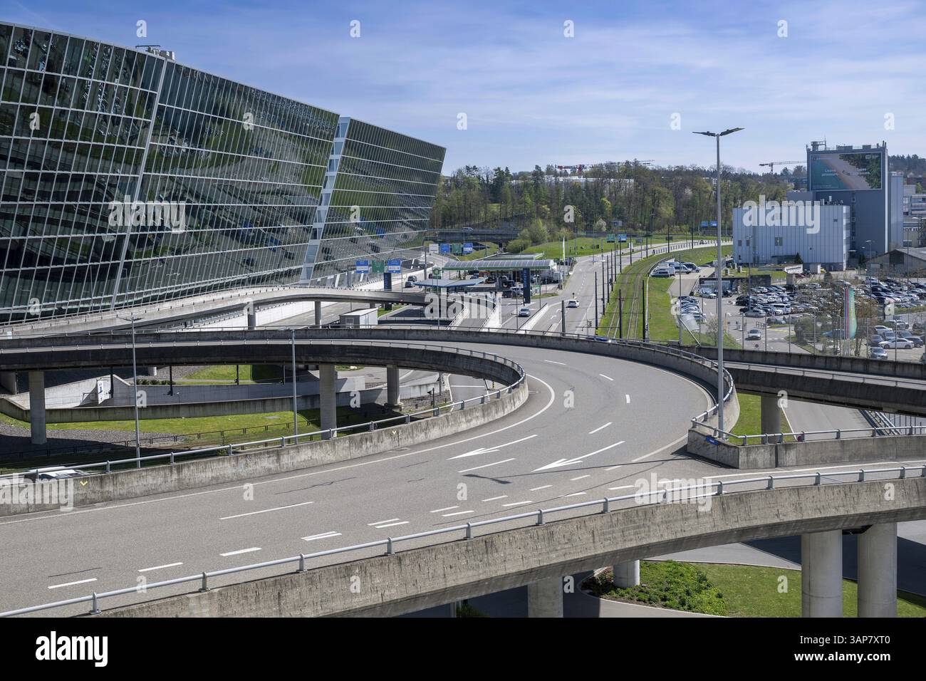 Geschäftsgebäude der Circle Zürich Airport Zufahrtsstraßen, Kloten, Schweiz, Europa Stockfoto