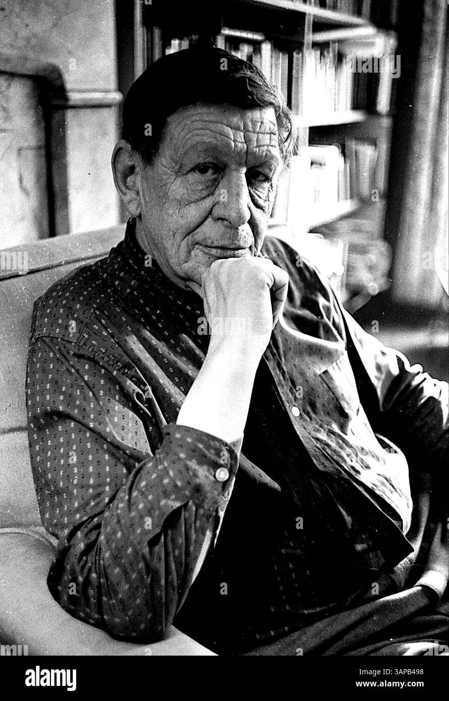 Januar 2011 - W.H. AUDEN. GARY GLADSTONE. (Kreditbild: © Globe Photos/ZUMAPRESS.com) Stockfoto
