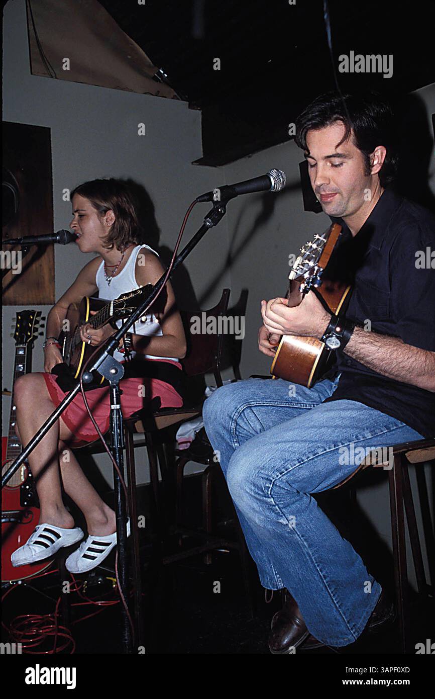 NOVEMBER 2005 - K158664SJ.VERUKA 2. JAHRESTAG, NEW YORK CITY.04-27-2000. SARA JAYA- 2000.DUNCAN SHEIK(Foto: © Globe Photos/ZUMAPRESS.com) Stockfoto