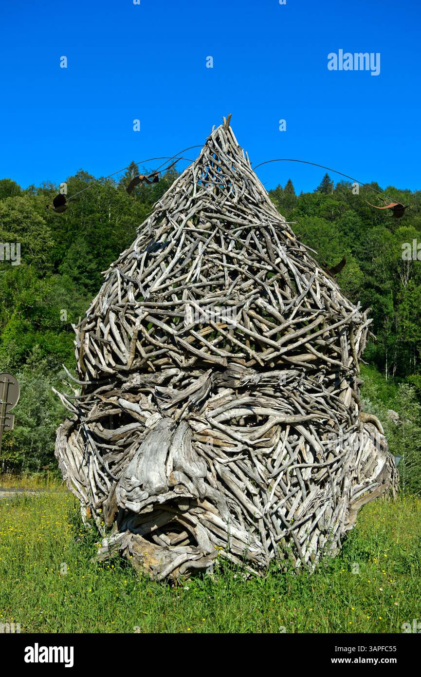 Naturgeist, Weidenskulptur, La Vernaz, Chablais, Savoyen, Frankreich Stockfoto