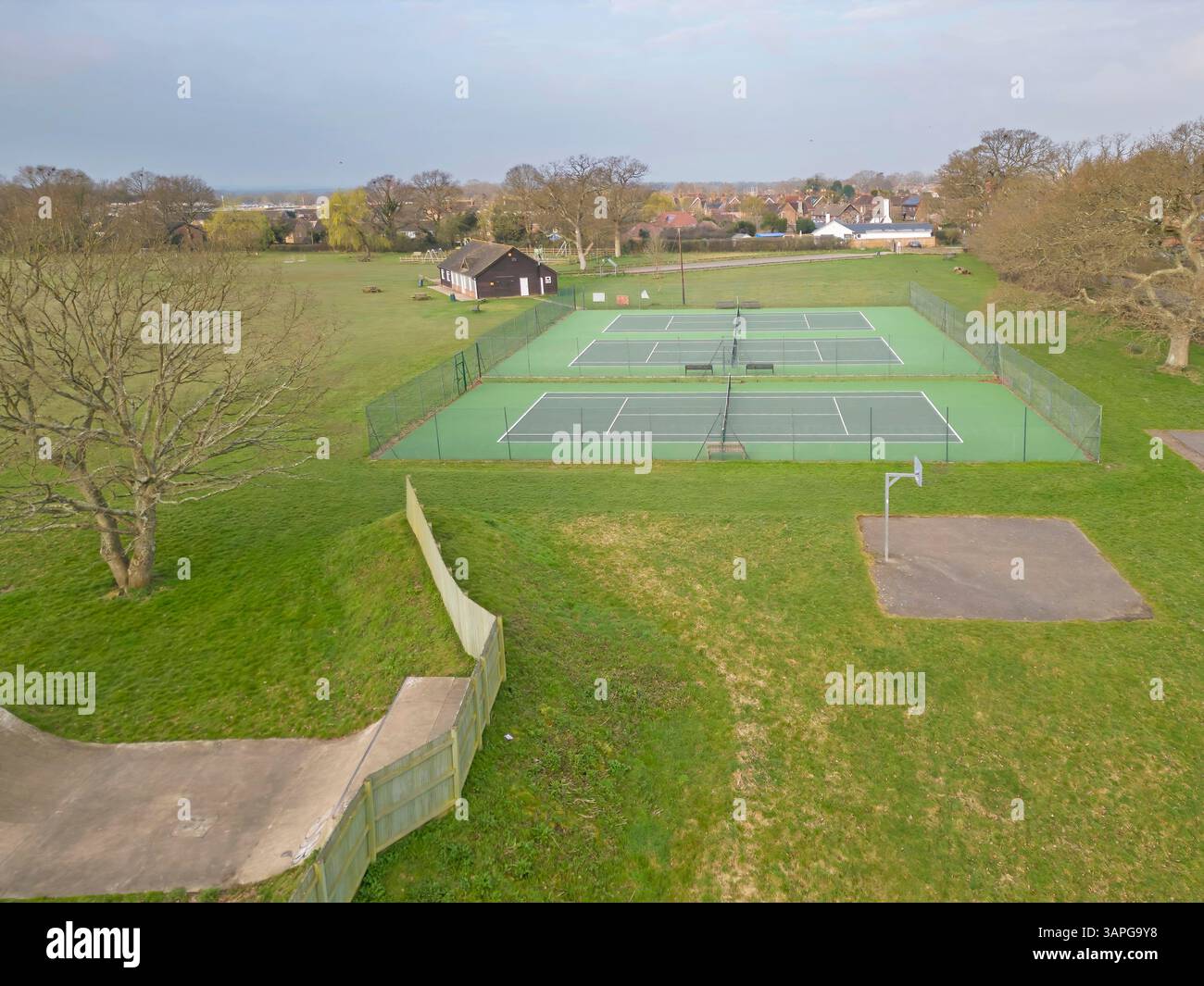 Aus der Vogelperspektive des grünen Dorfes der Rebhühner in West sussex sussex Stockfoto