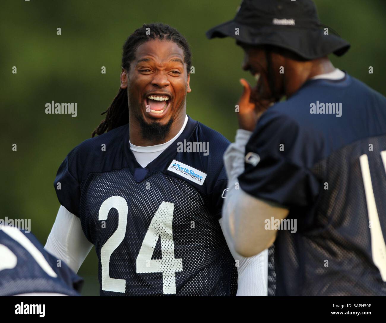 August 2011 – Bourbonnais, IL, USA – Marion Barber (24) und Roy Williams von Chicago Bears üben am Montag, den 1. August 2011 an der Olivet Nazarene University in Bourbonnais, Illinois. (Bild: © Scott Strazzante/Chicago Tribune/MCT/ZUMAPRESS.com) Stockfoto
