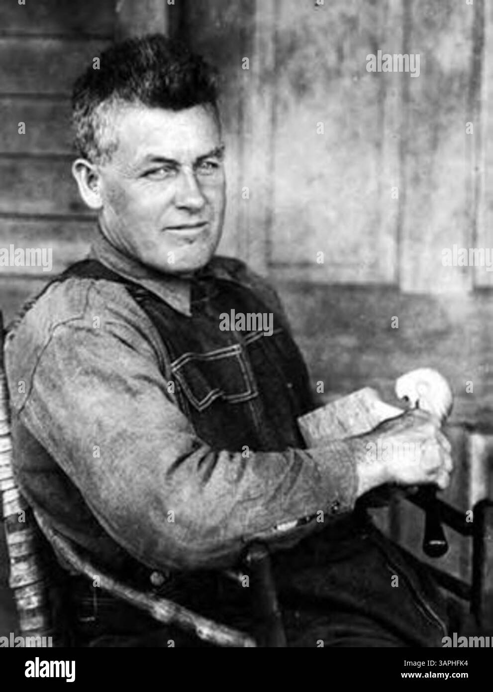 Foto von Bristol Taylor, einem Hackbrettmacher, Bauern und Dichter aus der Sammlung von J.C.C.F.S., der seine Beiträge zu Musik, Landwirtschaft und Literatur widerspiegelt. Stockfoto