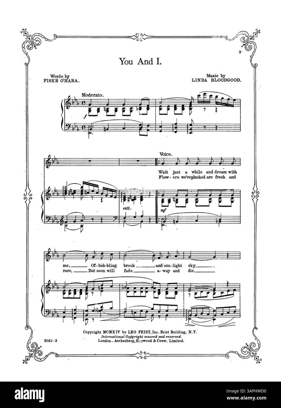 Dieses Notenblatt mit der Nummer 3148 enthält musikalische Auszüge zu „The Two Song Sensations of the New Season“. Auf der Rückseite ist eine Werbung aus der Saturday Evening Post für den Song „You're Here and I'm Here“ mit einem gedruckten Auszug zu sehen. Stockfoto