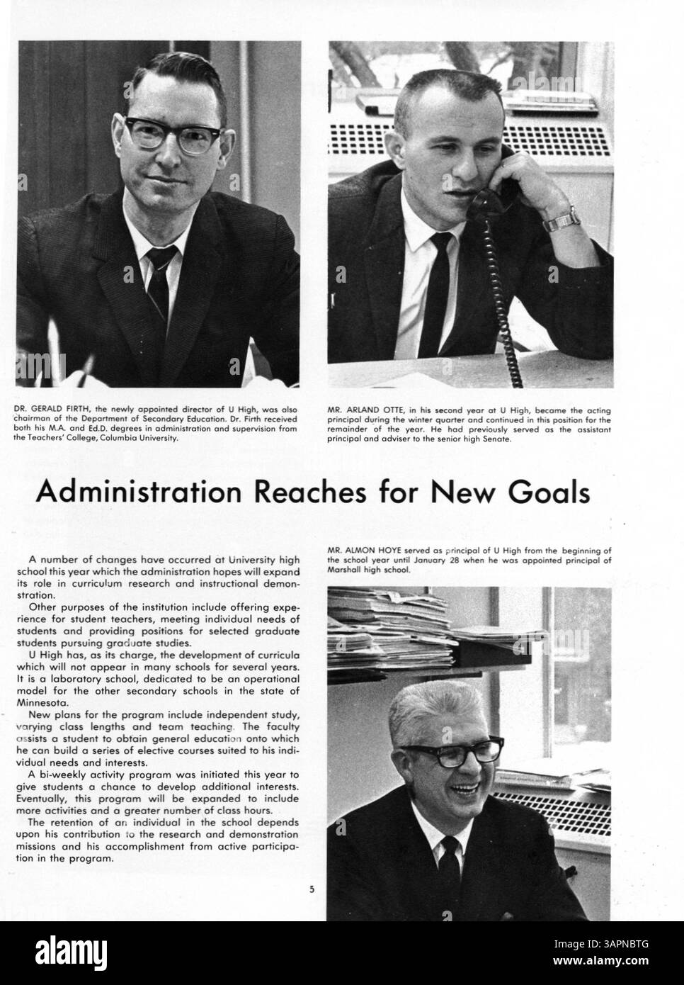 Das High Yearbook der Universität 1966, „66 Bisbila“, fängt Studenten, Lehrer, Clubs, leichtathletik und wichtige Schulveranstaltungen aus dem Schuljahr 1965-1966, die afroamerikanische Beiträge und Kultur betonen. Stockfoto